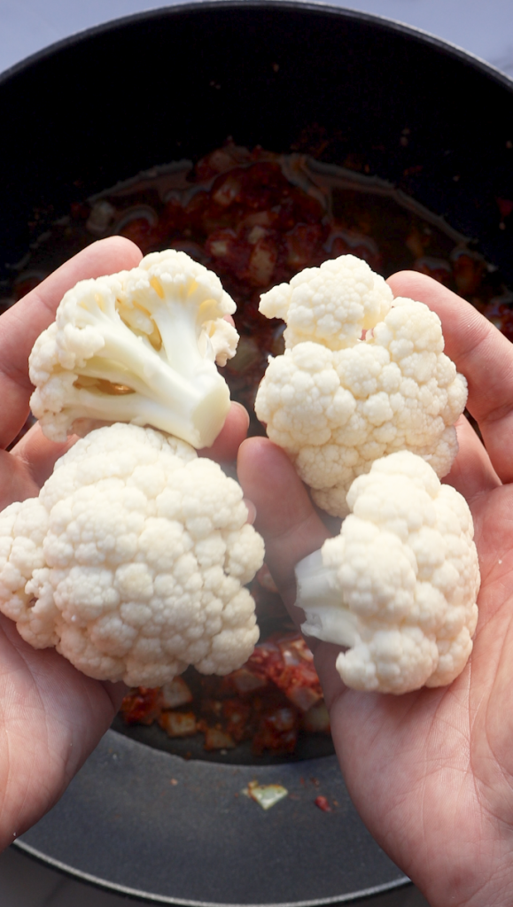 cauliflower for the gulpea korma